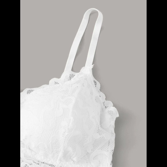 White, Elegant, Lace, Lingerie Set - Picture 3 of 6